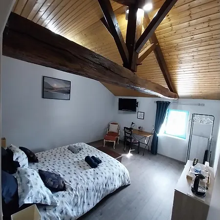 Au Granit Bleu 3* Faye-l'Abbesse